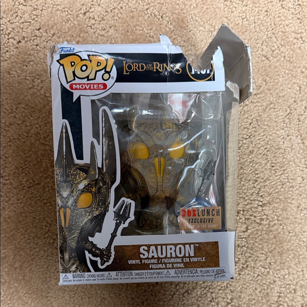 Funko Sauron Figure with Gold and Black Accents 1487 glow in the dark damage box